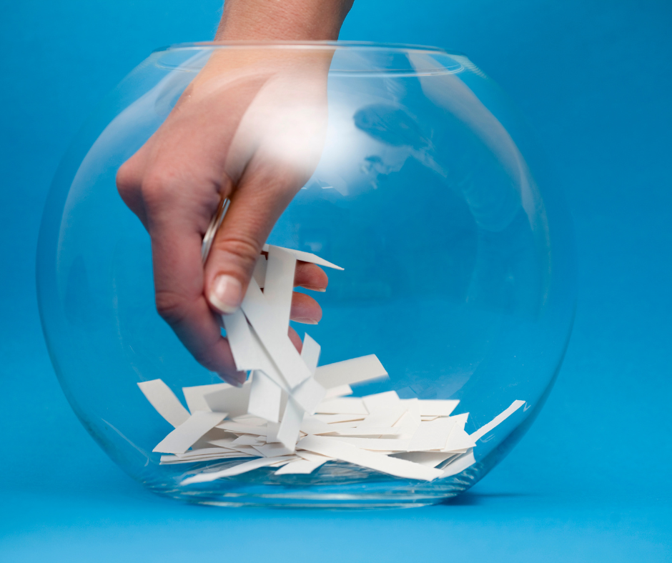 How to organize a contest, a lottery or a bonus sale in a loyalty program?